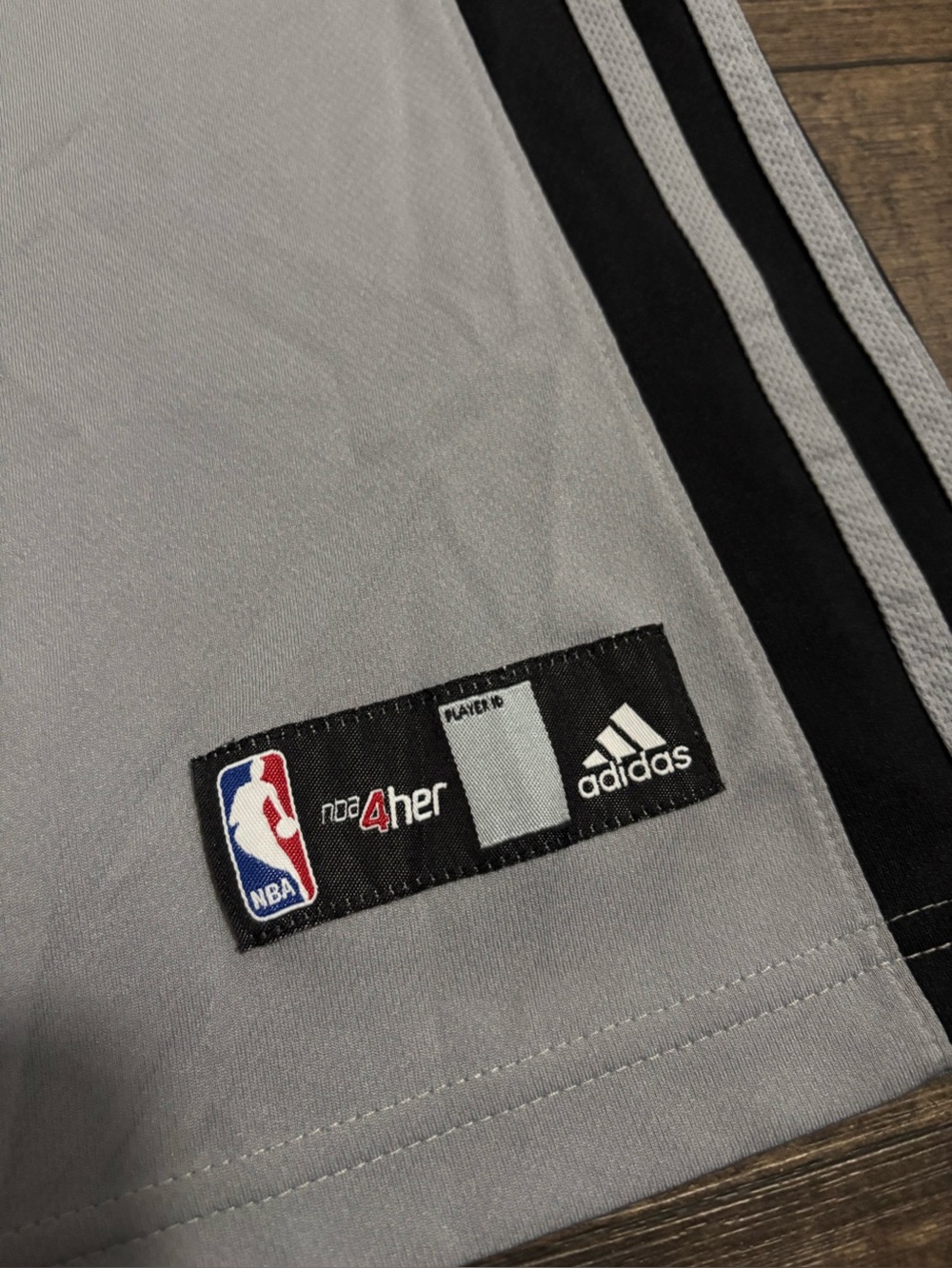 San Antonio Spurs Basketball Jersey Womens NBA Adidas Manu Ginobili #20 Size M - Picture 8 of 8
